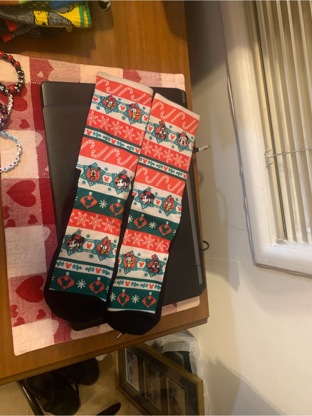Men's Festive Crew Socks - Mickey & Friends